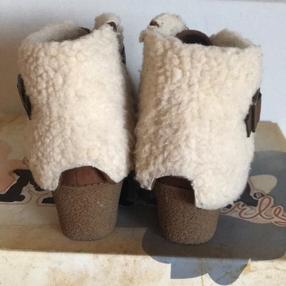 Mudd High Heeled Booties - Picture 5 of 5